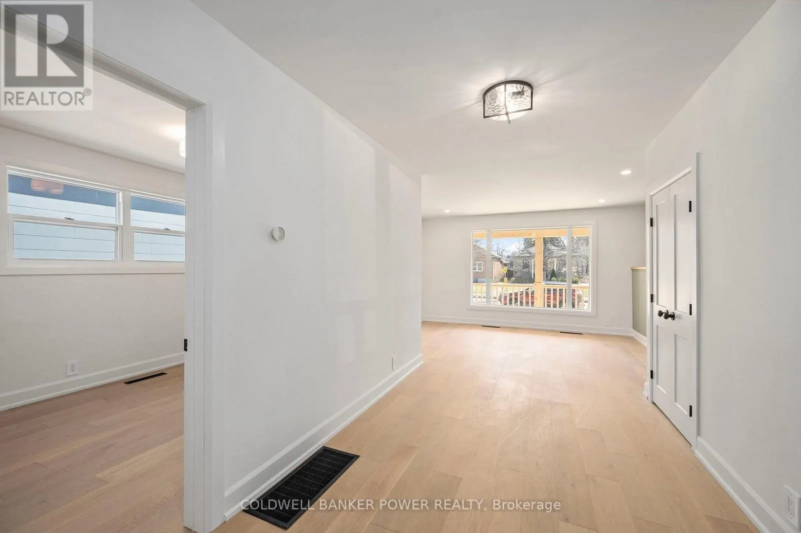 MAIN - 94 BRUCE STREET #Main