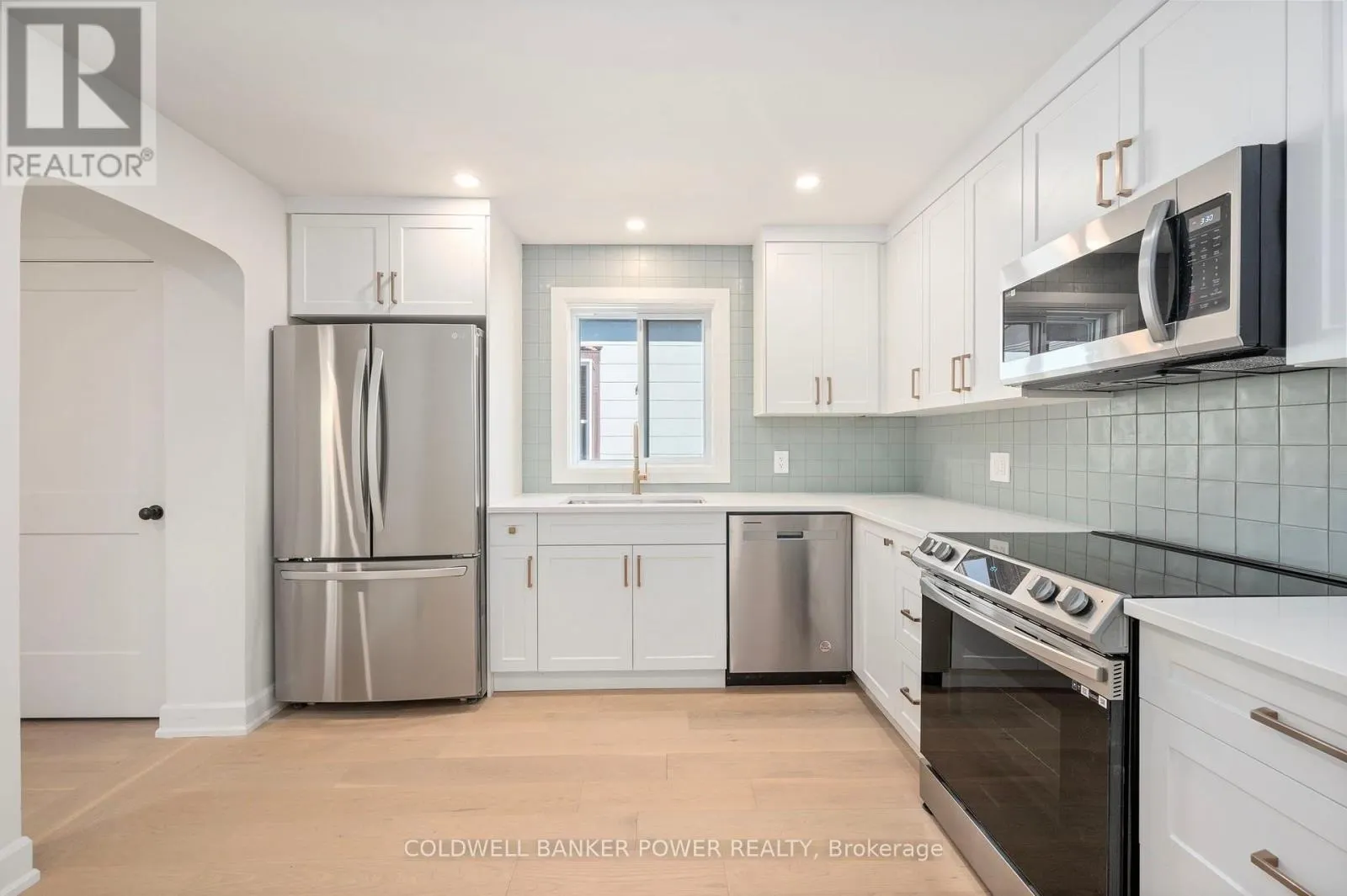 MAIN - 94 BRUCE STREET #Main