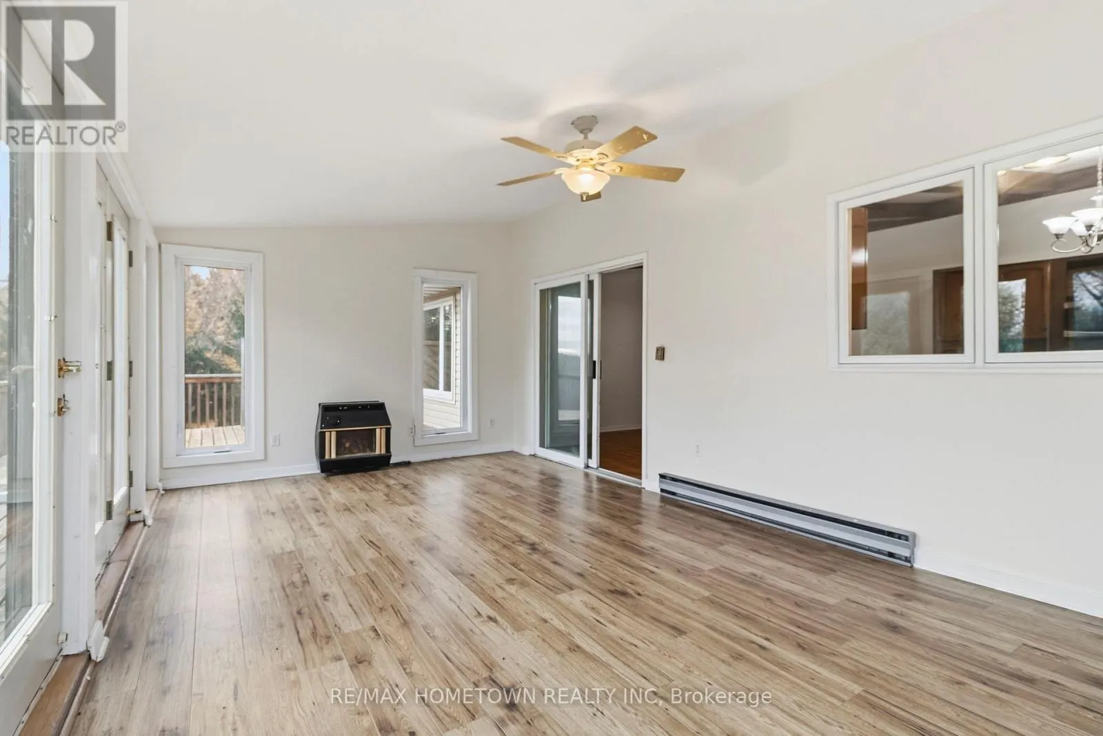 31 MAIN STREET E