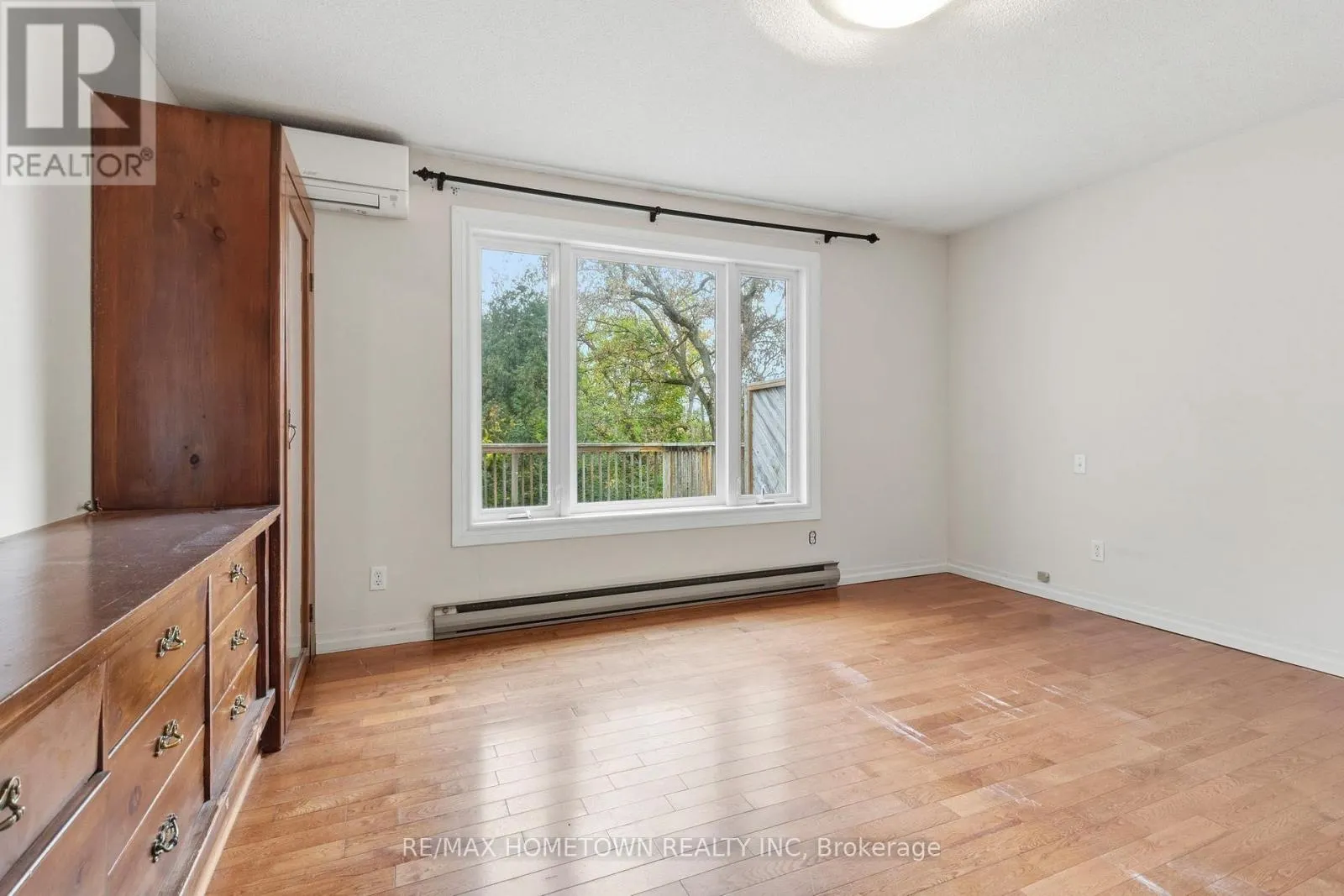 31 MAIN STREET E