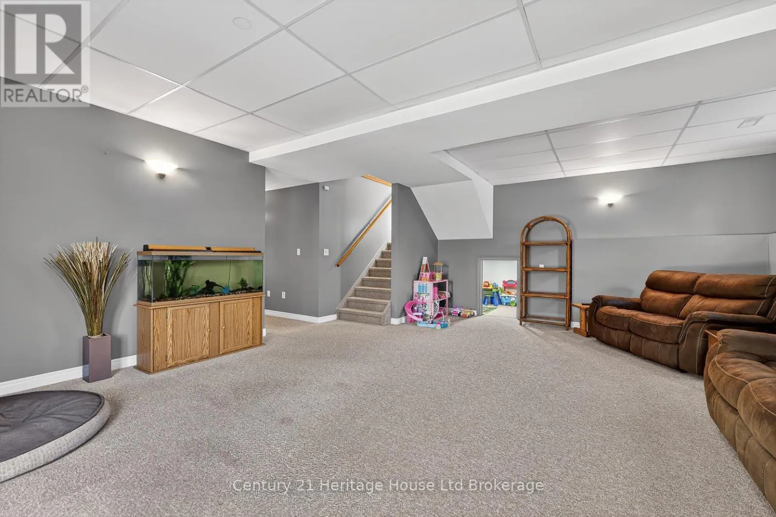 1567 FORESTRY FARM ROAD