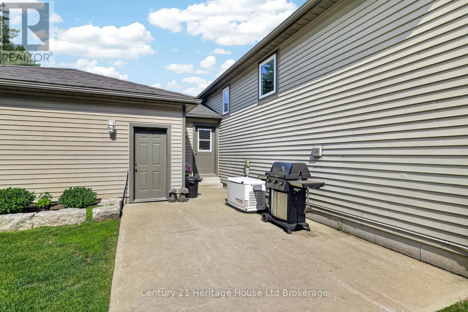 1567 FORESTRY FARM ROAD