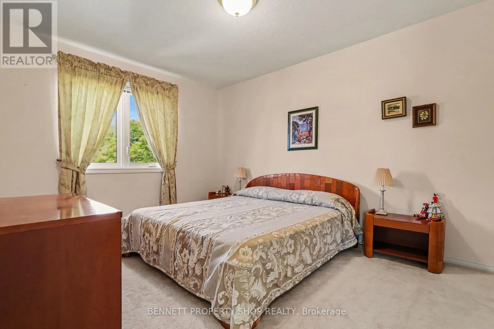 369 STONEWAY DRIVE