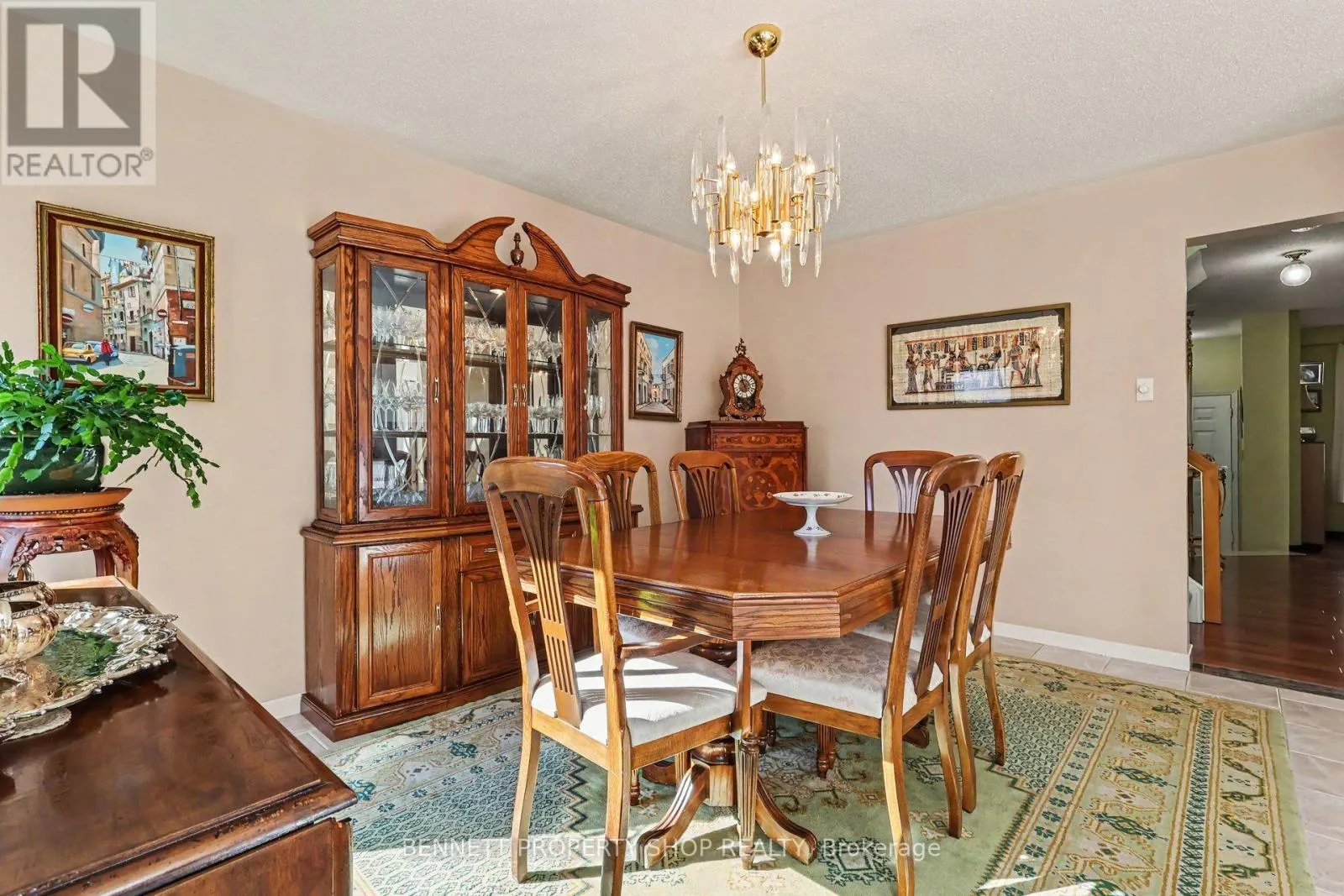 369 STONEWAY DRIVE