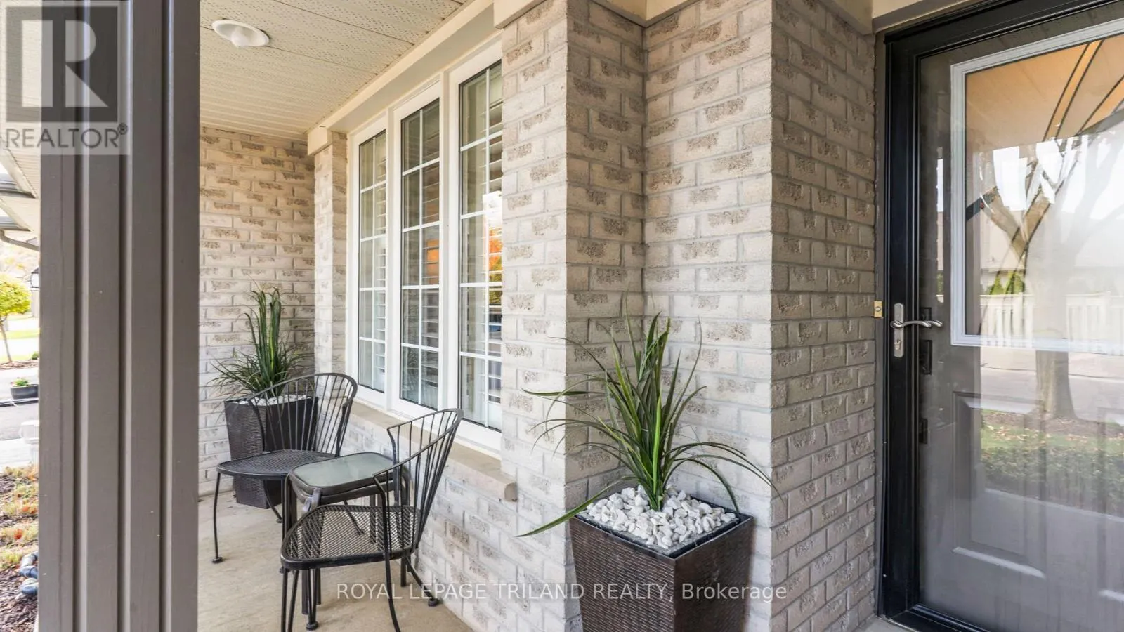6 - 20 WINDEMERE PLACE #6