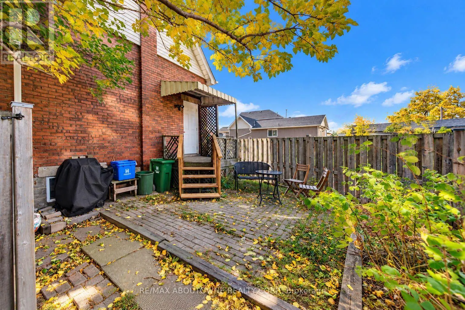 81 GLENDALE AVENUE N