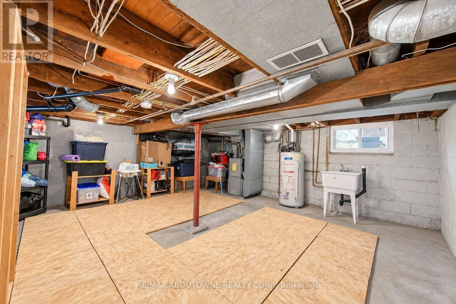 81 GLENDALE AVENUE N