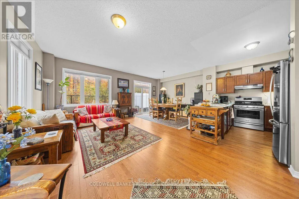 445 MEADOWBREEZE DRIVE