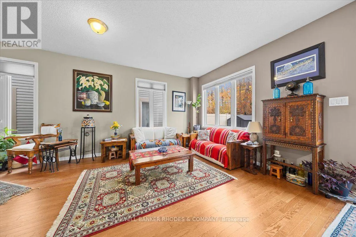 445 MEADOWBREEZE DRIVE