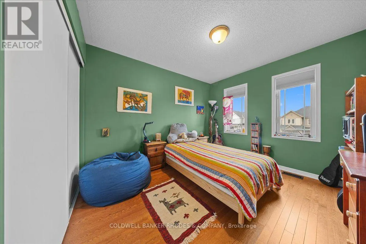 445 MEADOWBREEZE DRIVE
