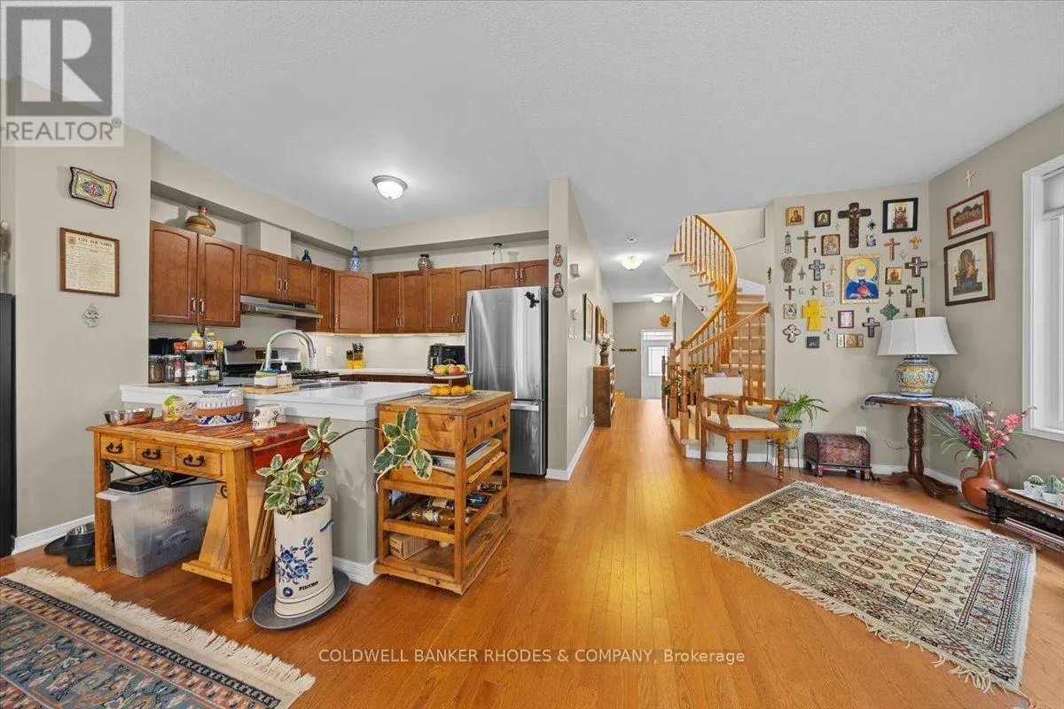 445 MEADOWBREEZE DRIVE