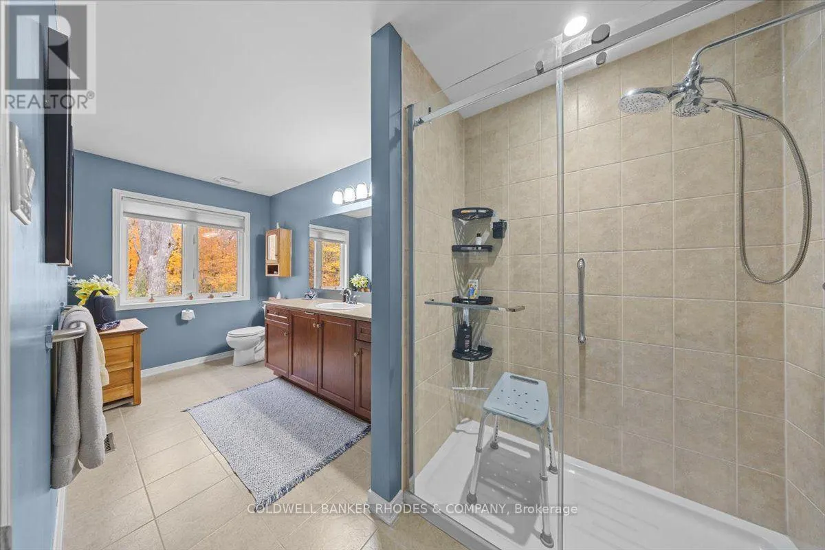 445 MEADOWBREEZE DRIVE
