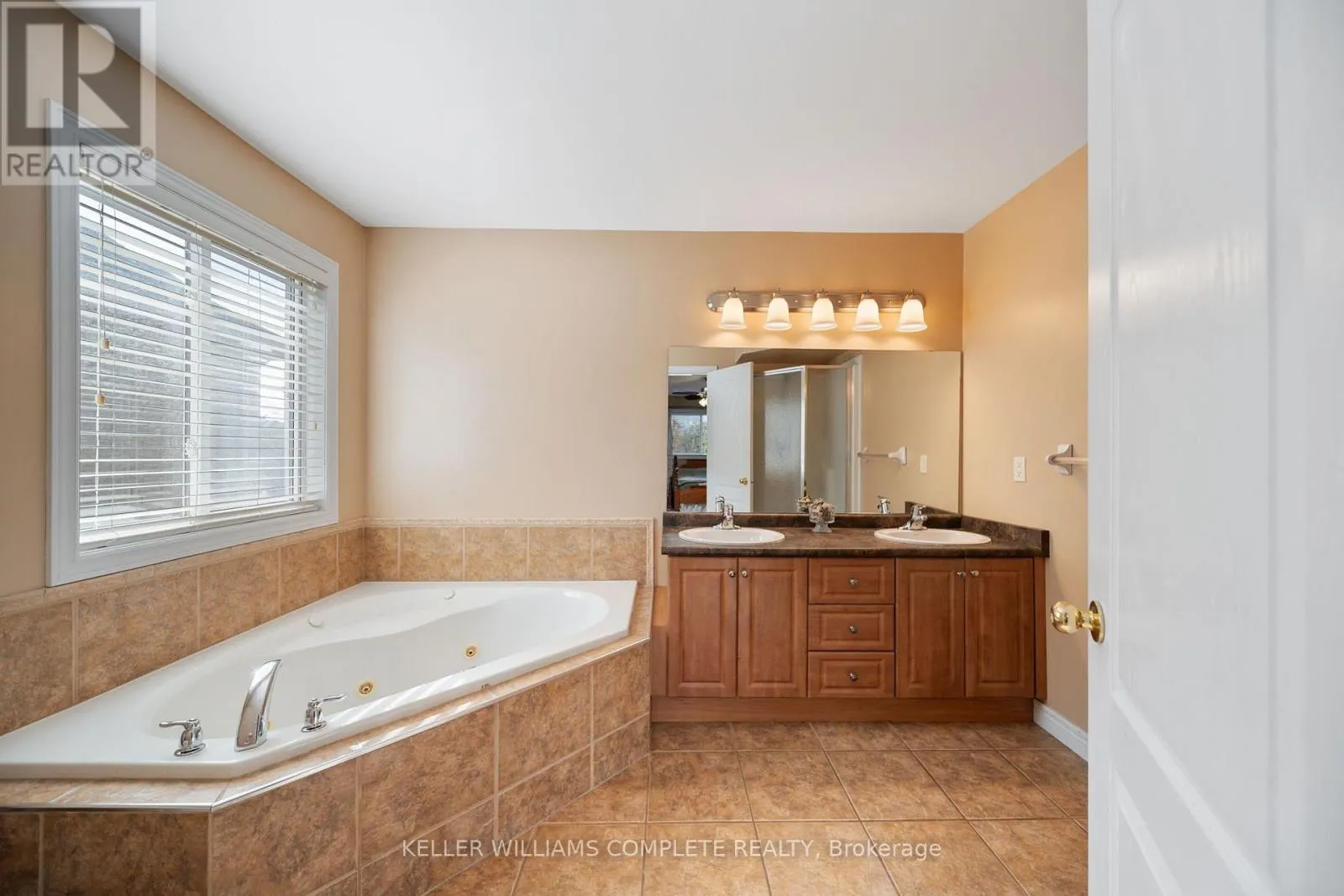 386 OLD MUD STREET