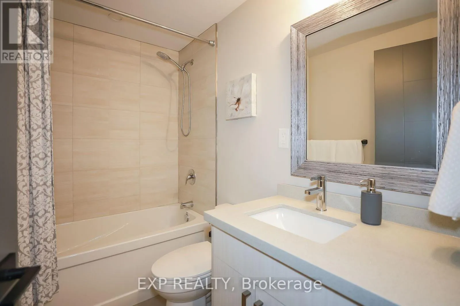 77A BROADWAY AVENUE