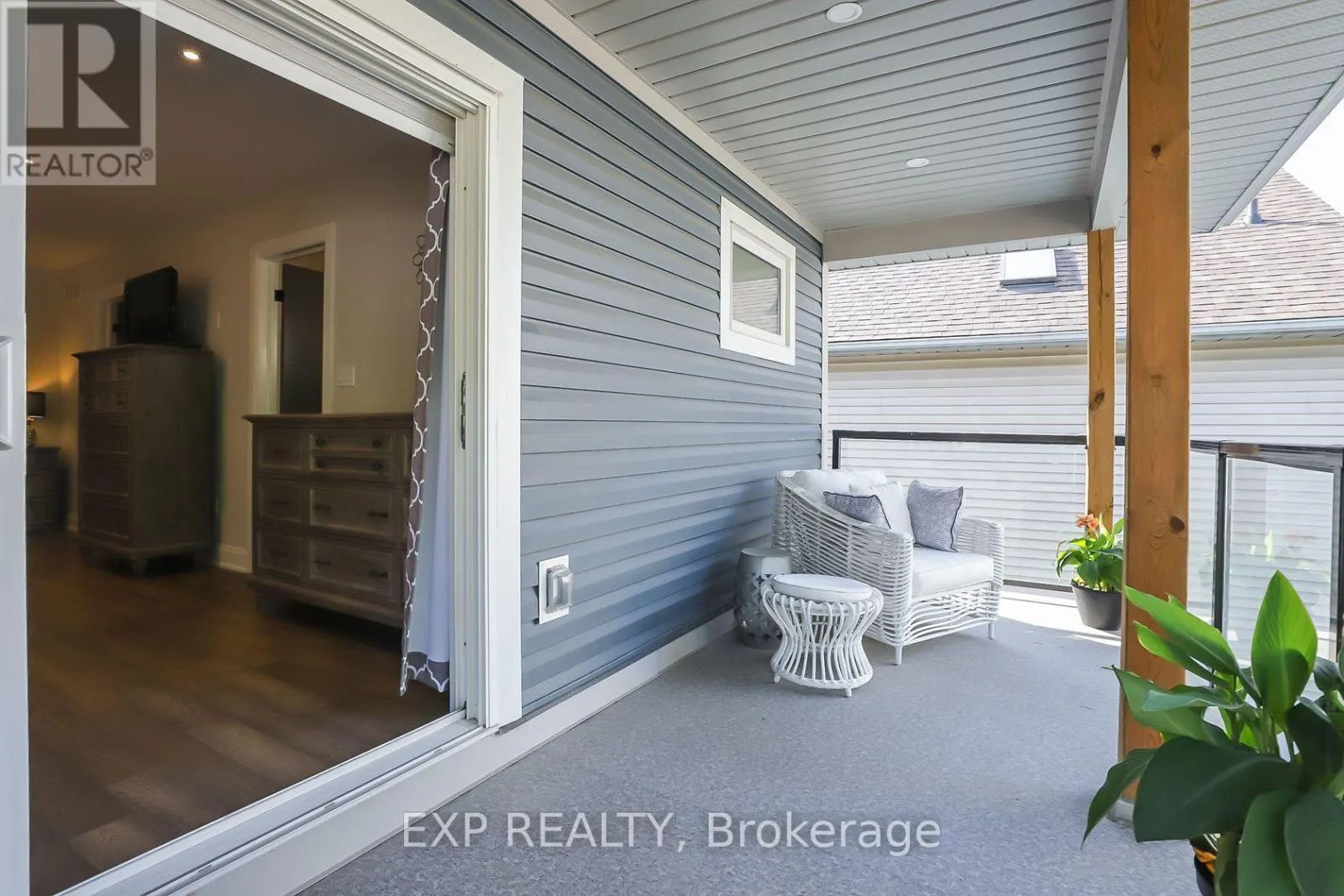 77A BROADWAY AVENUE