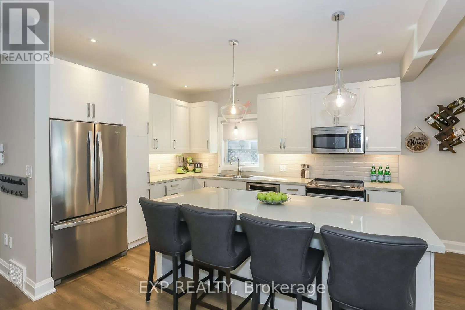 77A BROADWAY AVENUE