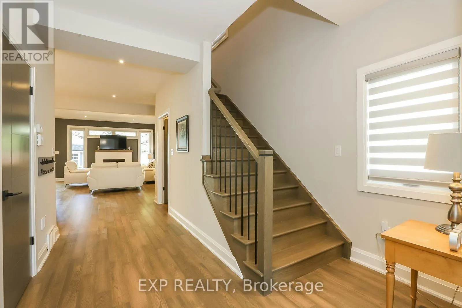 77A BROADWAY AVENUE