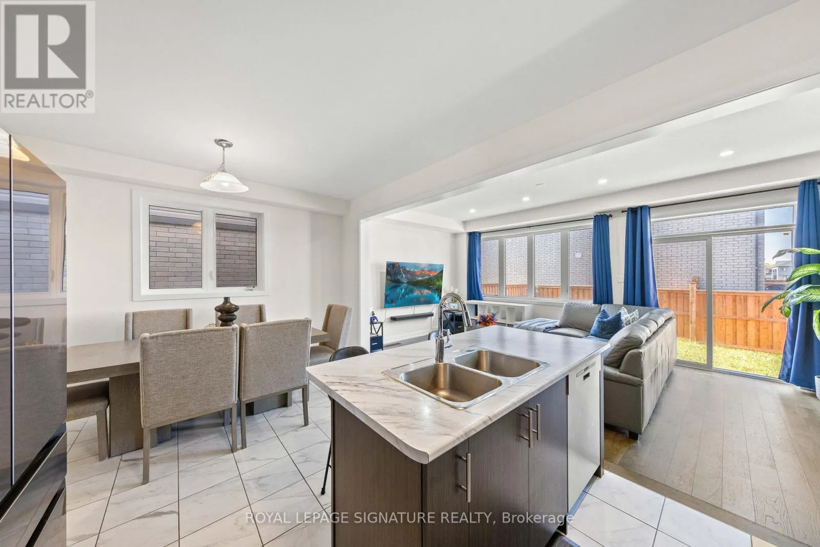 3 PILLEY ROAD