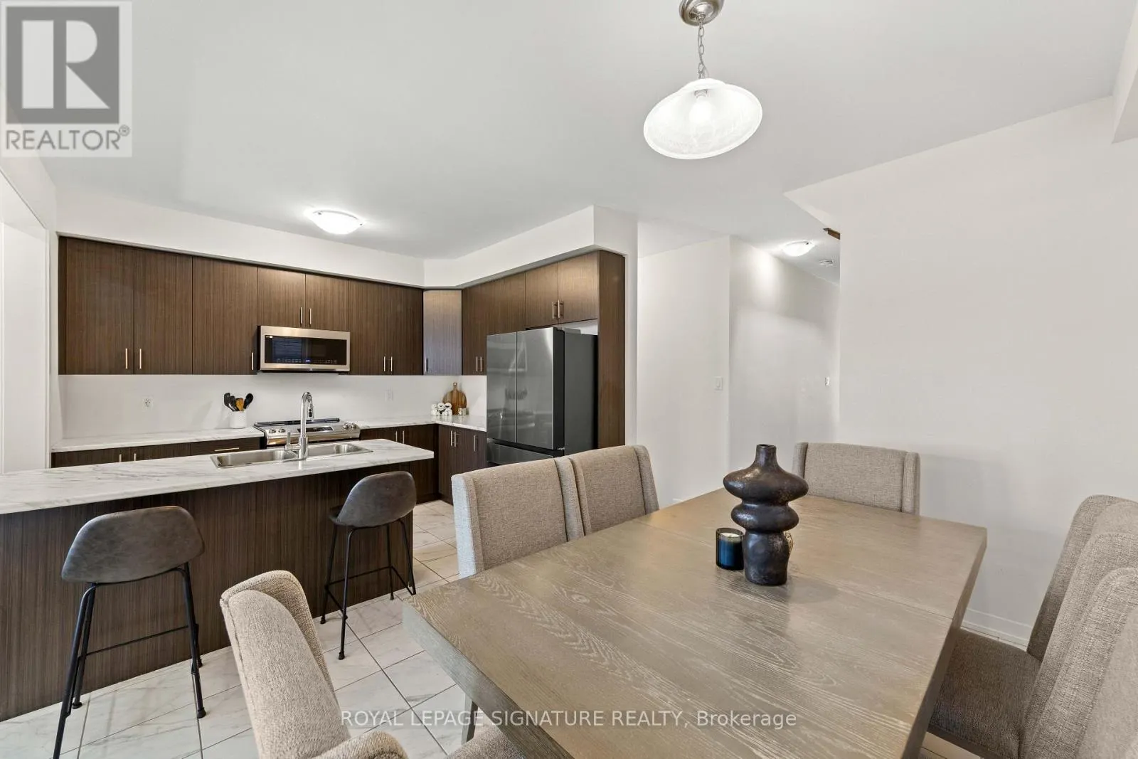 3 PILLEY ROAD