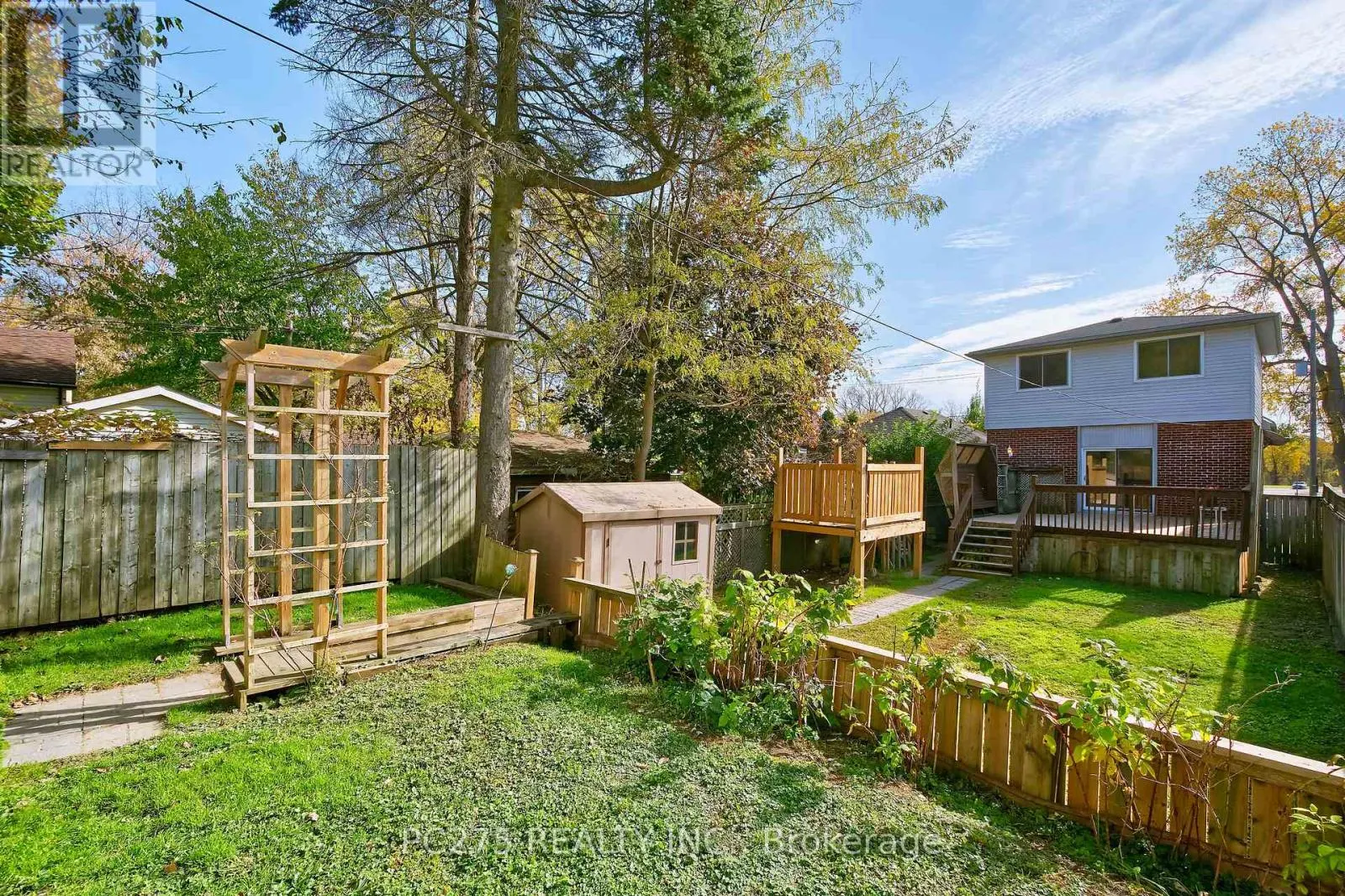 670 TRAFALGAR STREET