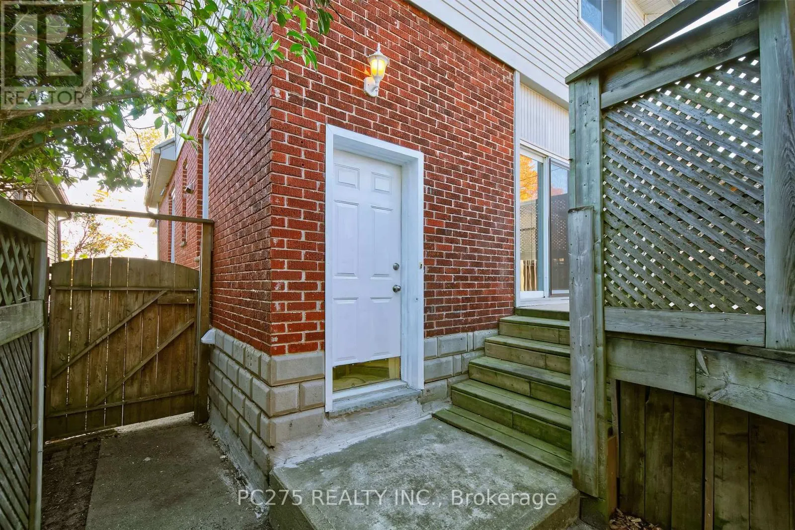 670 TRAFALGAR STREET