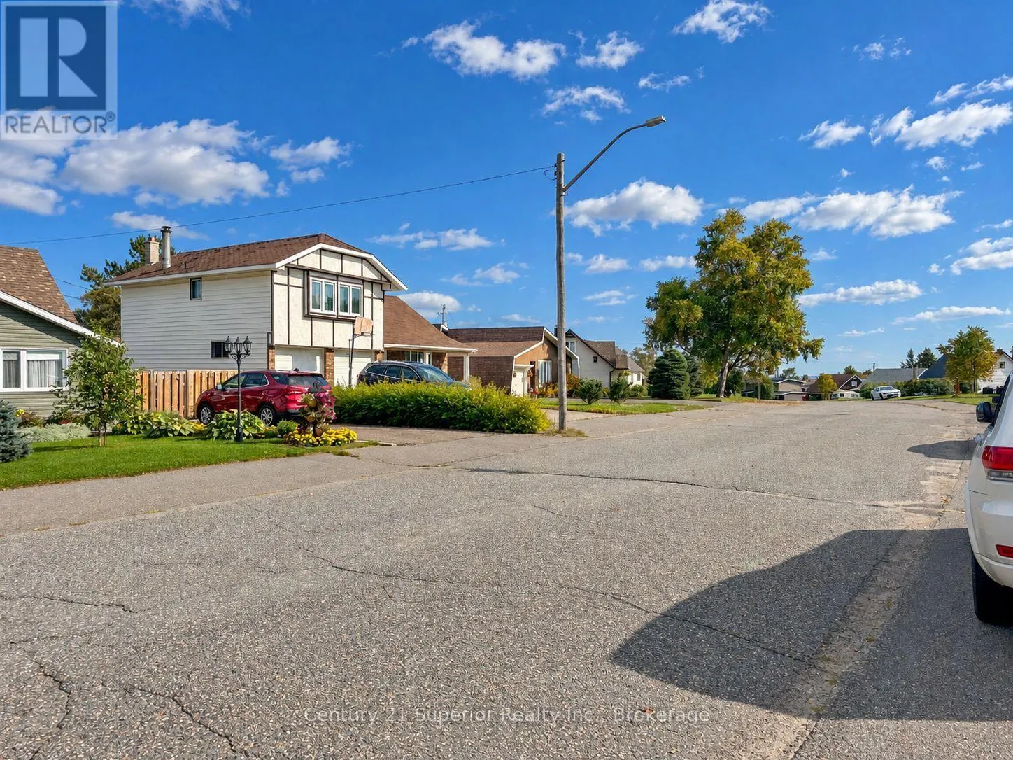 20 BIRCH CRESCENT