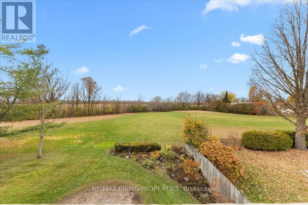 6038 VINEYARD DRIVE