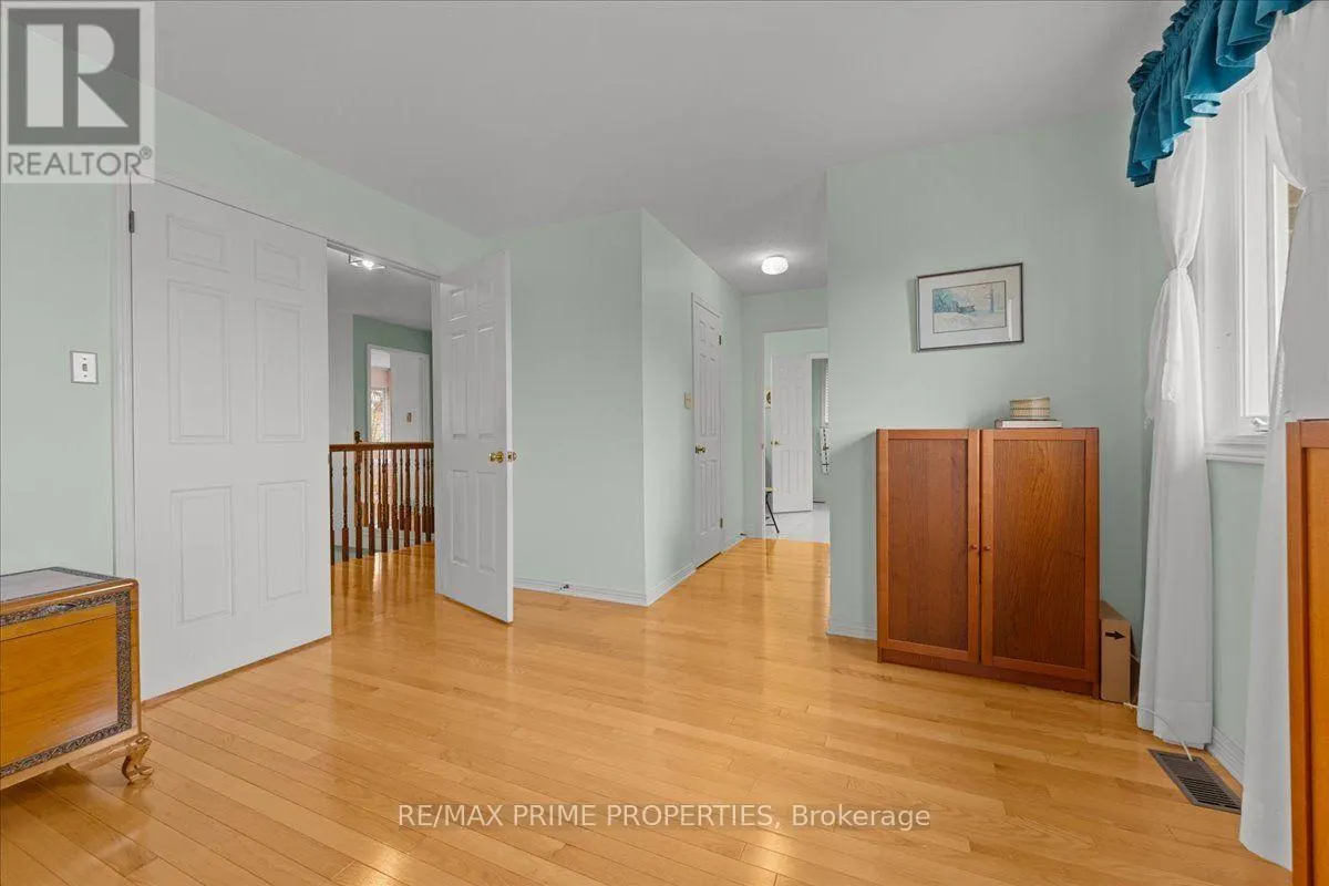 6038 VINEYARD DRIVE