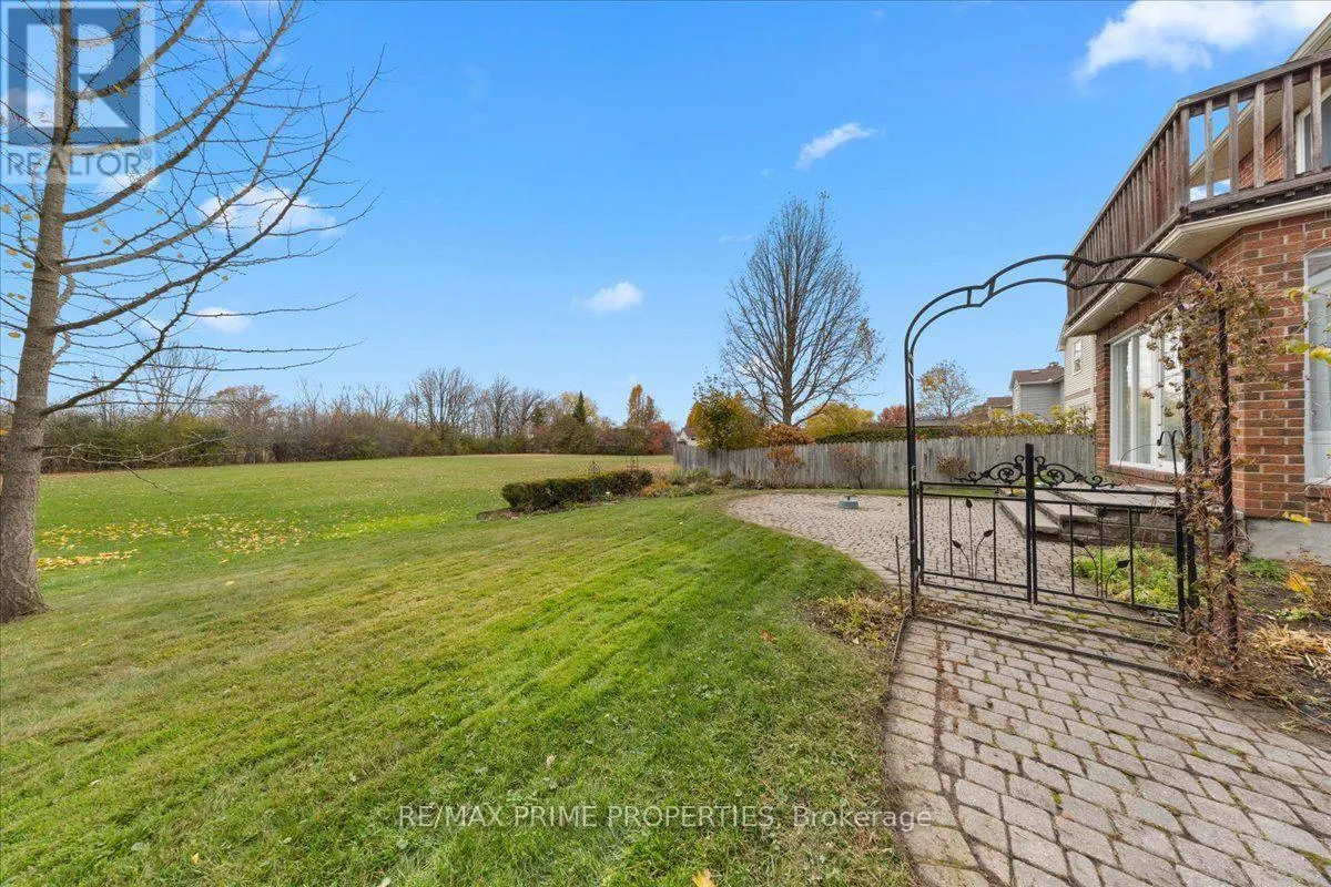 6038 VINEYARD DRIVE