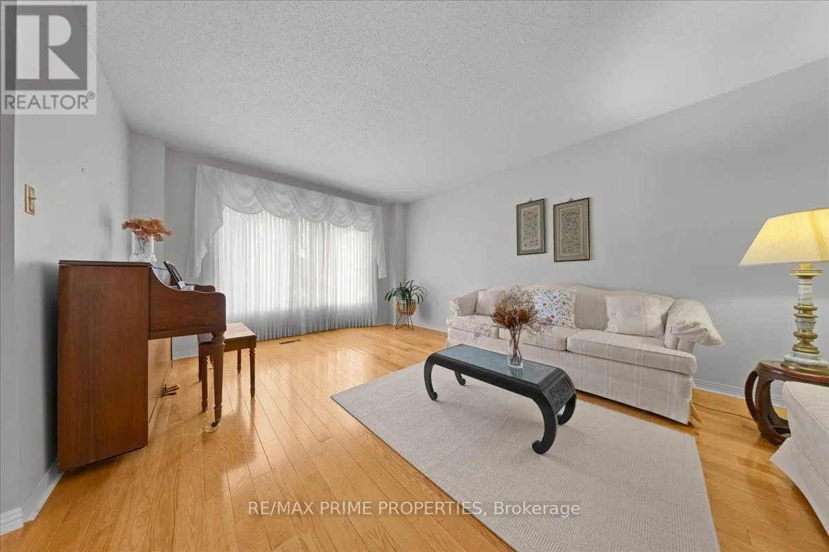 6038 VINEYARD DRIVE