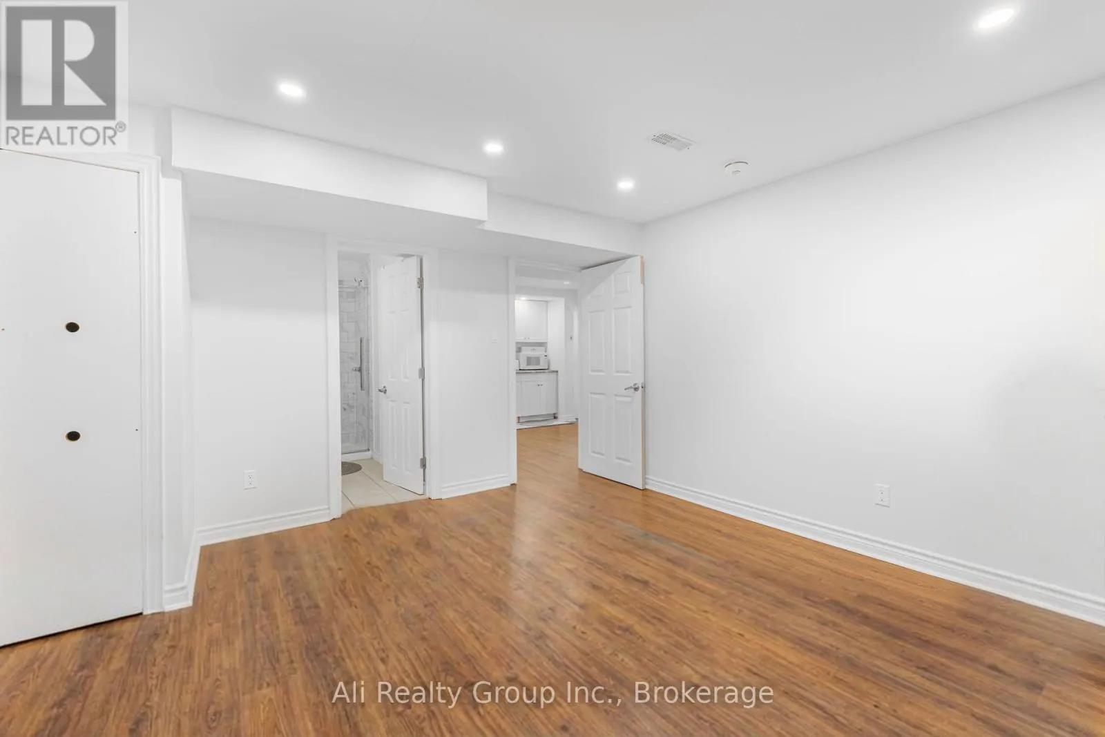 BASEMENT - 102 SOLEIL AVENUE