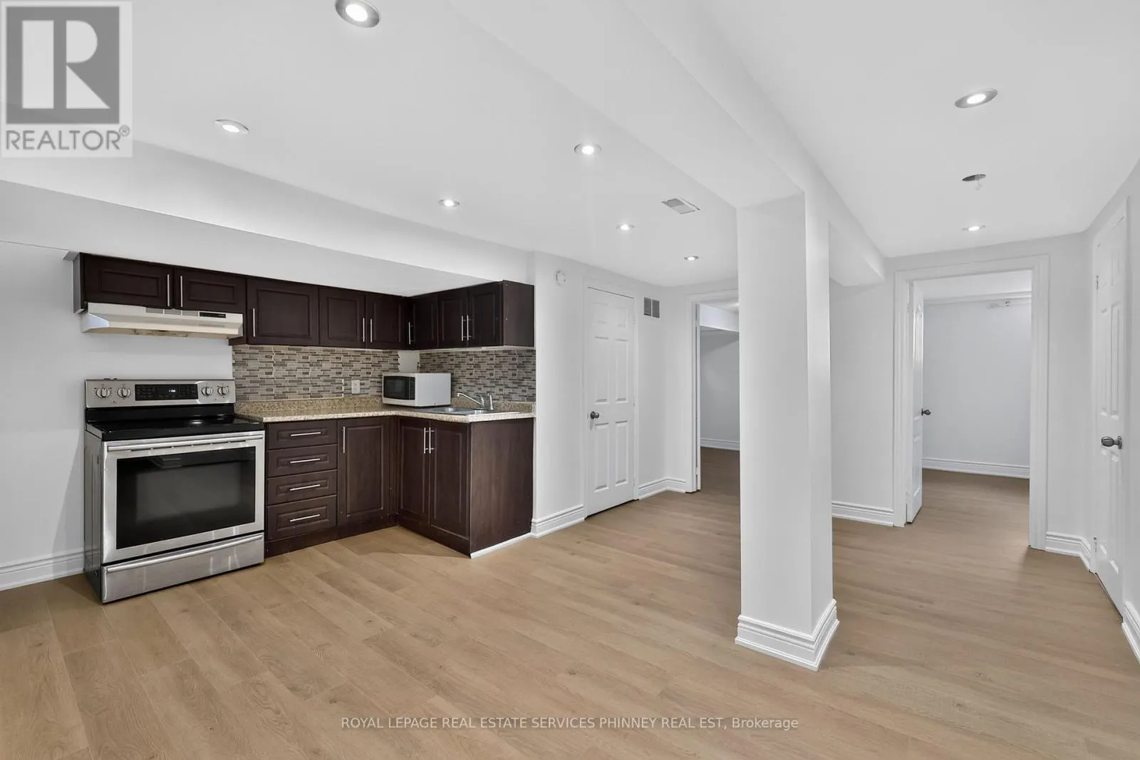 245 GLENHOLME AVENUE