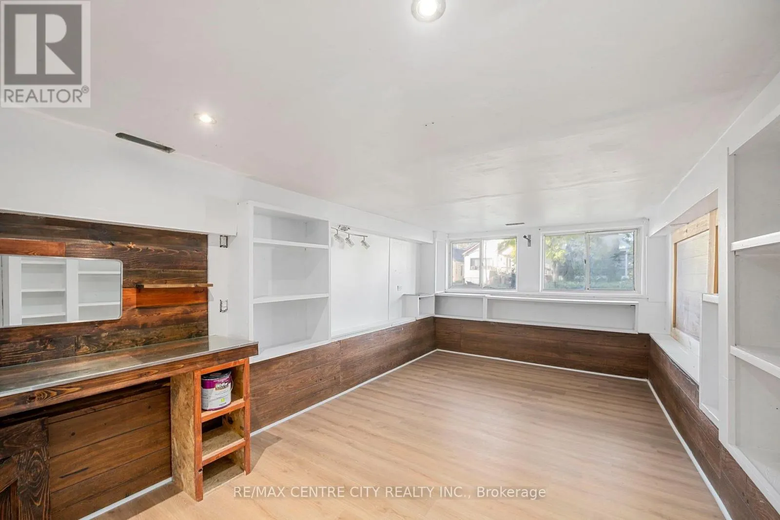 38 BOULLEE STREET