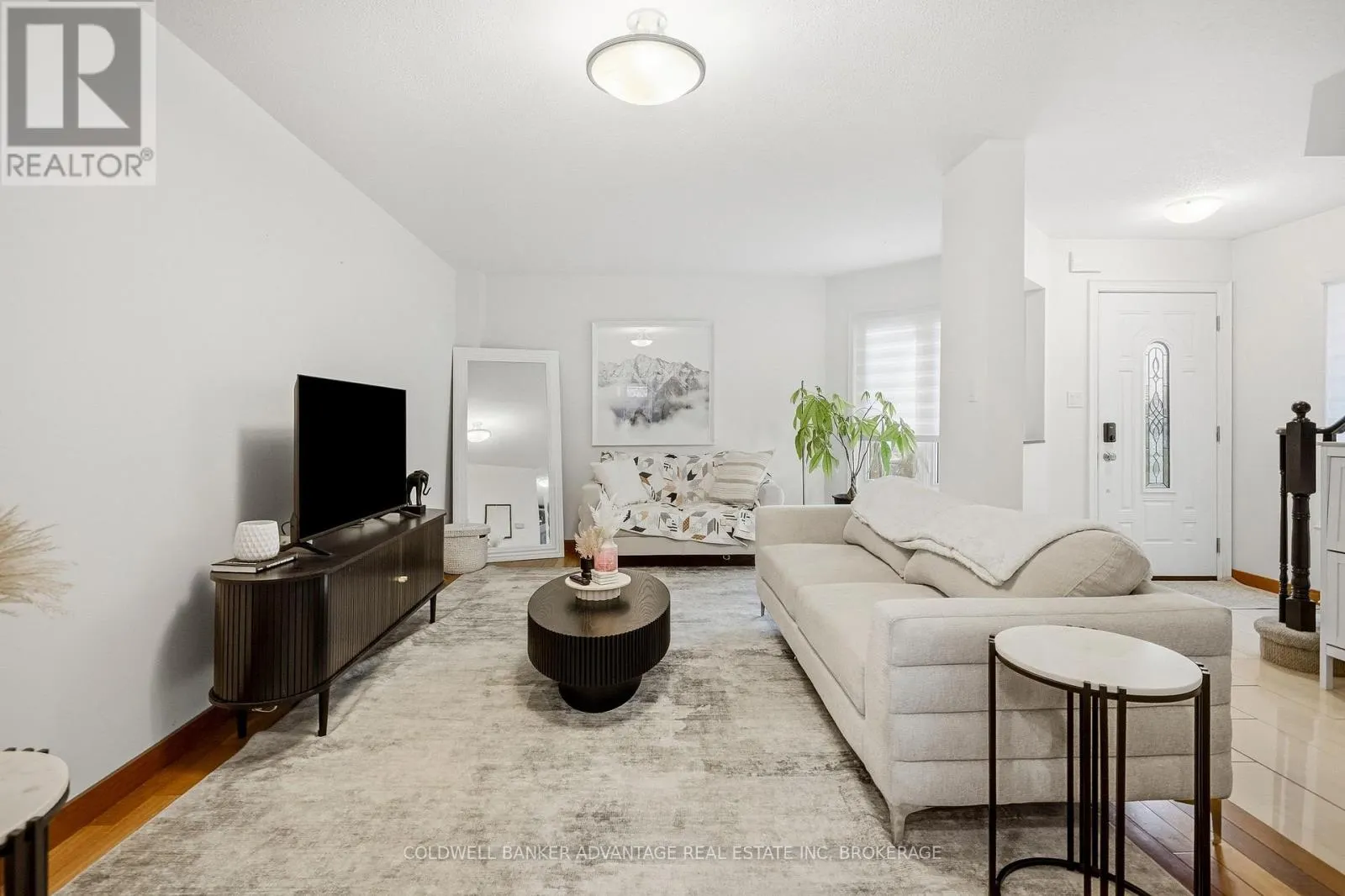 70 JEFFERSON COURT W