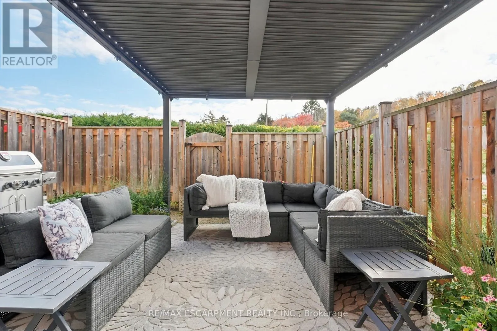 14 - 66 SUMMERCREST DRIVE