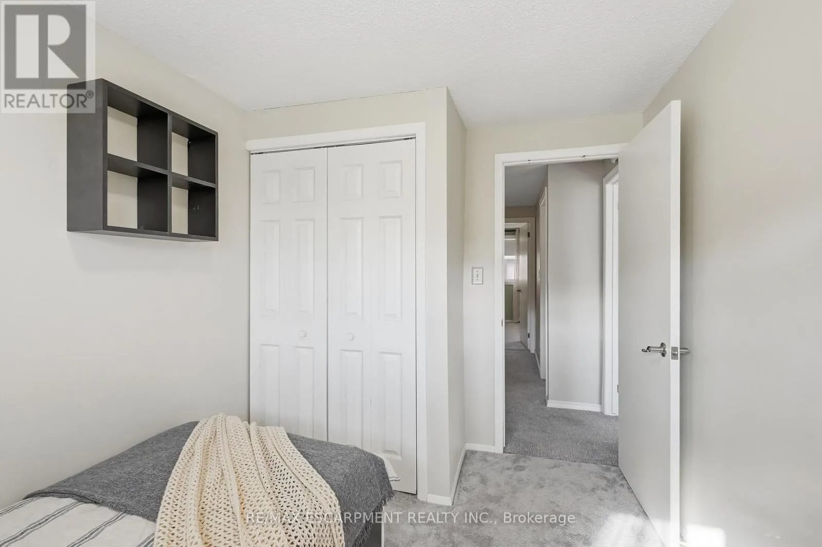 14 - 66 SUMMERCREST DRIVE