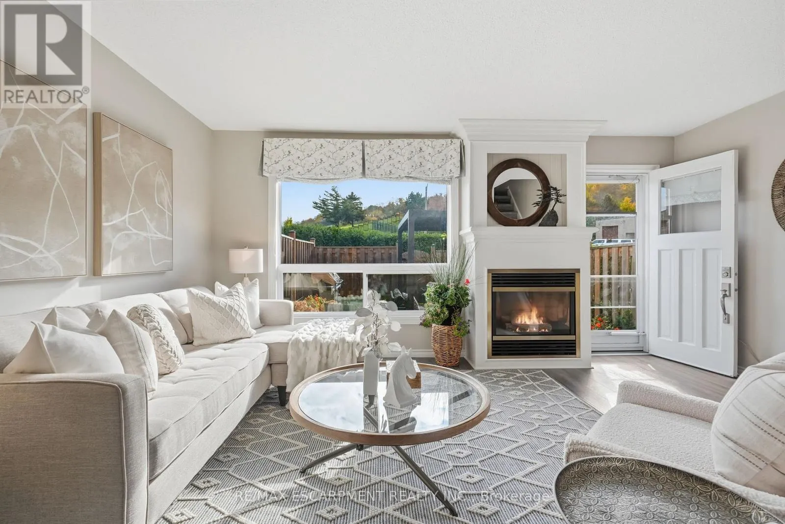 14 - 66 SUMMERCREST DRIVE