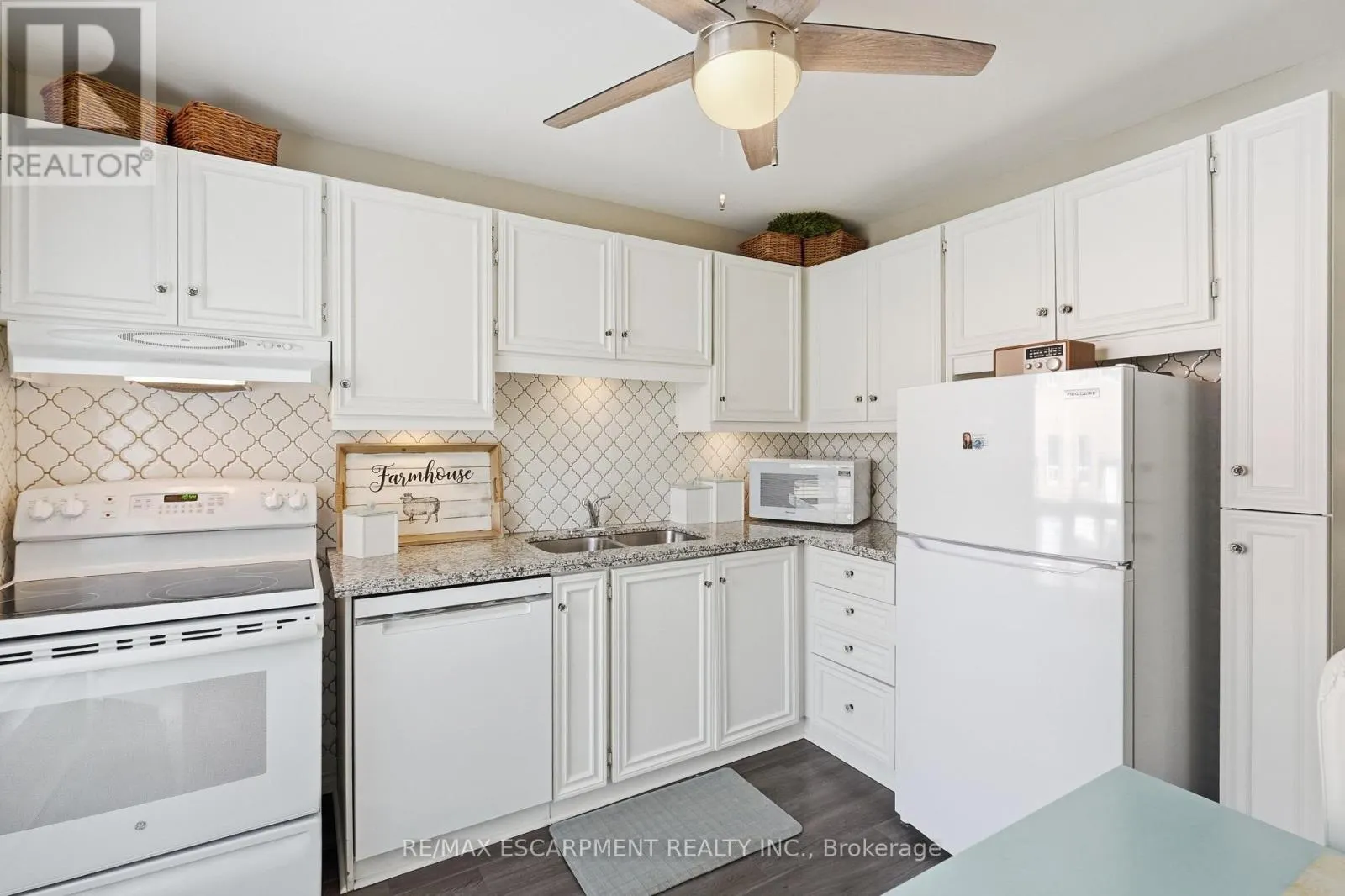 14 - 66 SUMMERCREST DRIVE