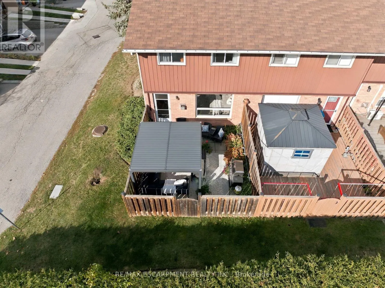 14 - 66 SUMMERCREST DRIVE