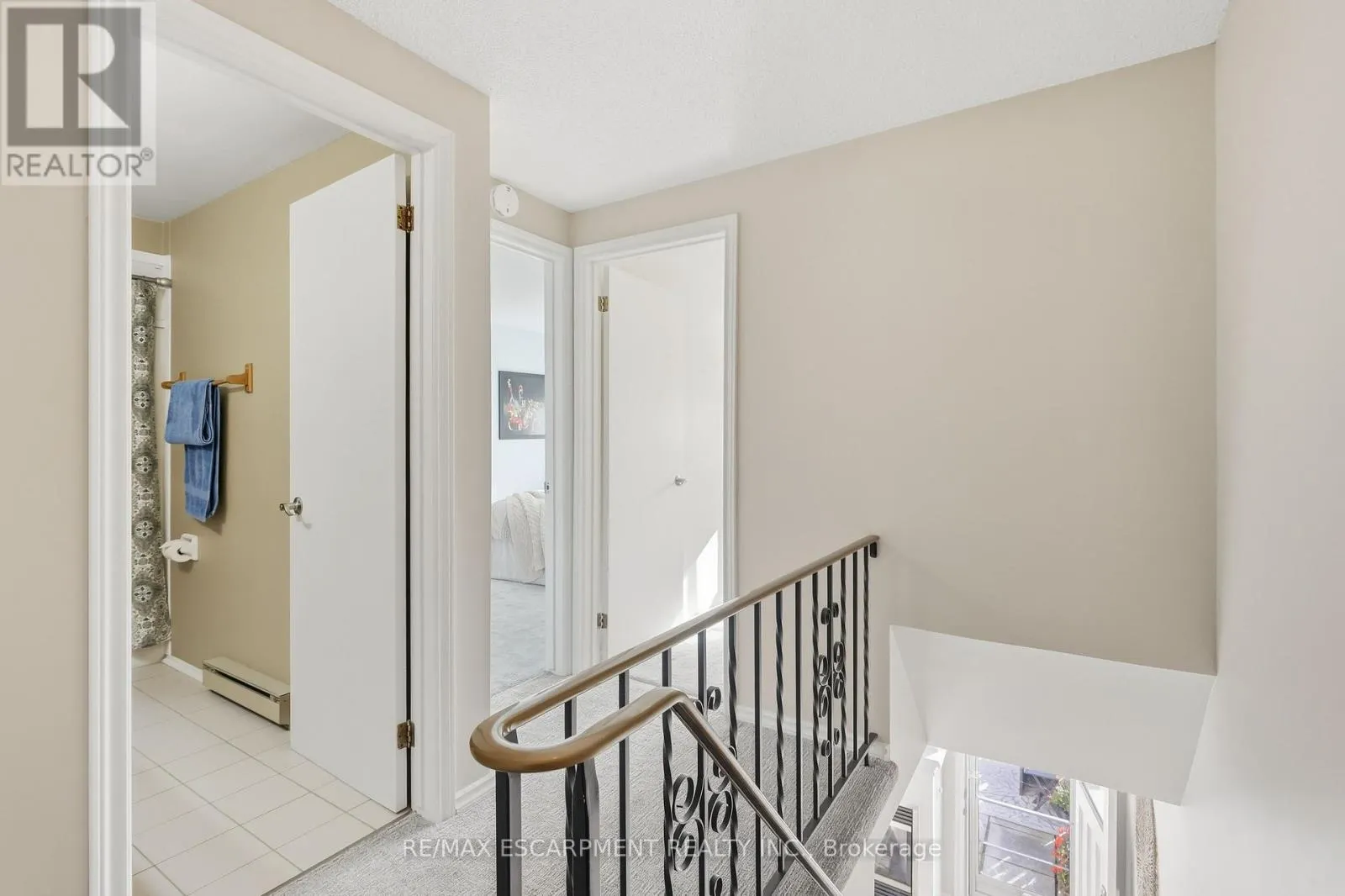 14 - 66 SUMMERCREST DRIVE