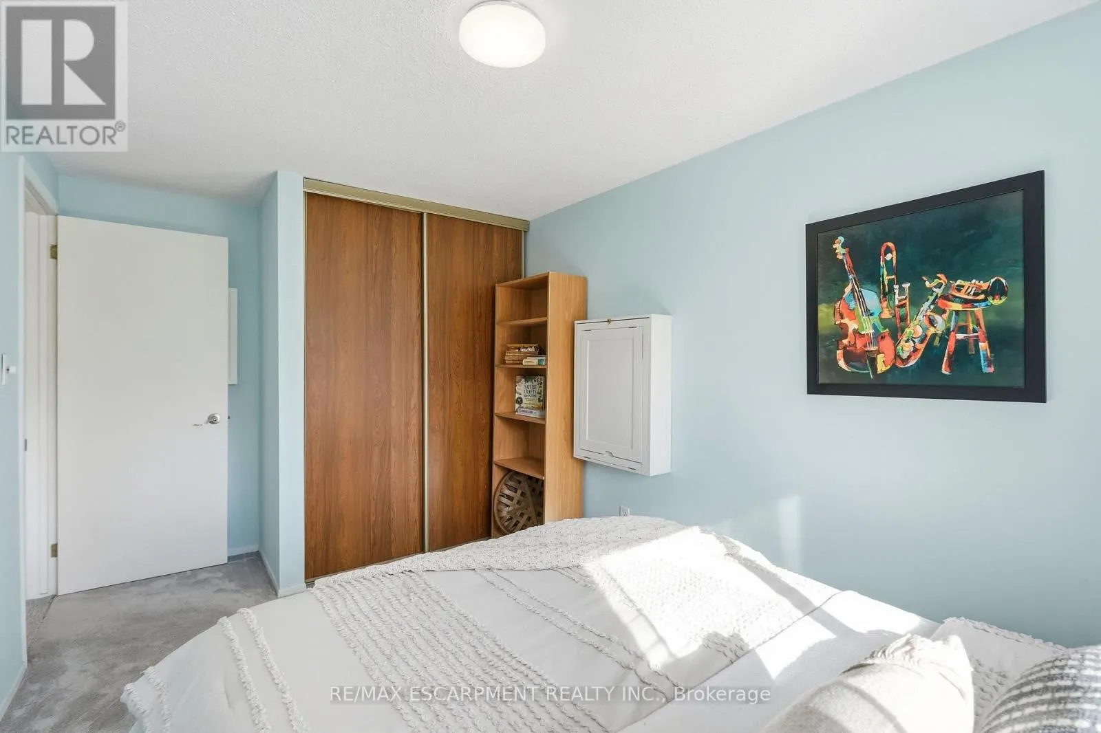14 - 66 SUMMERCREST DRIVE