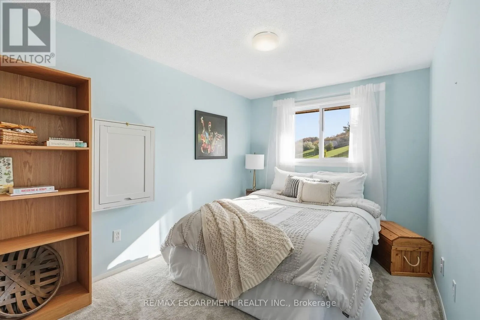 14 - 66 SUMMERCREST DRIVE