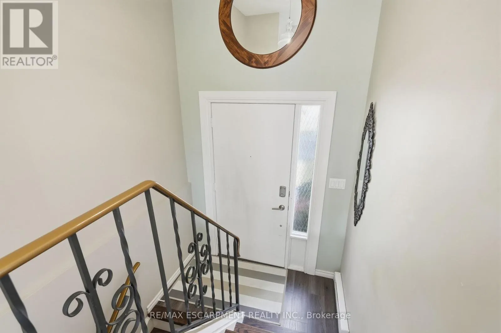 14 - 66 SUMMERCREST DRIVE