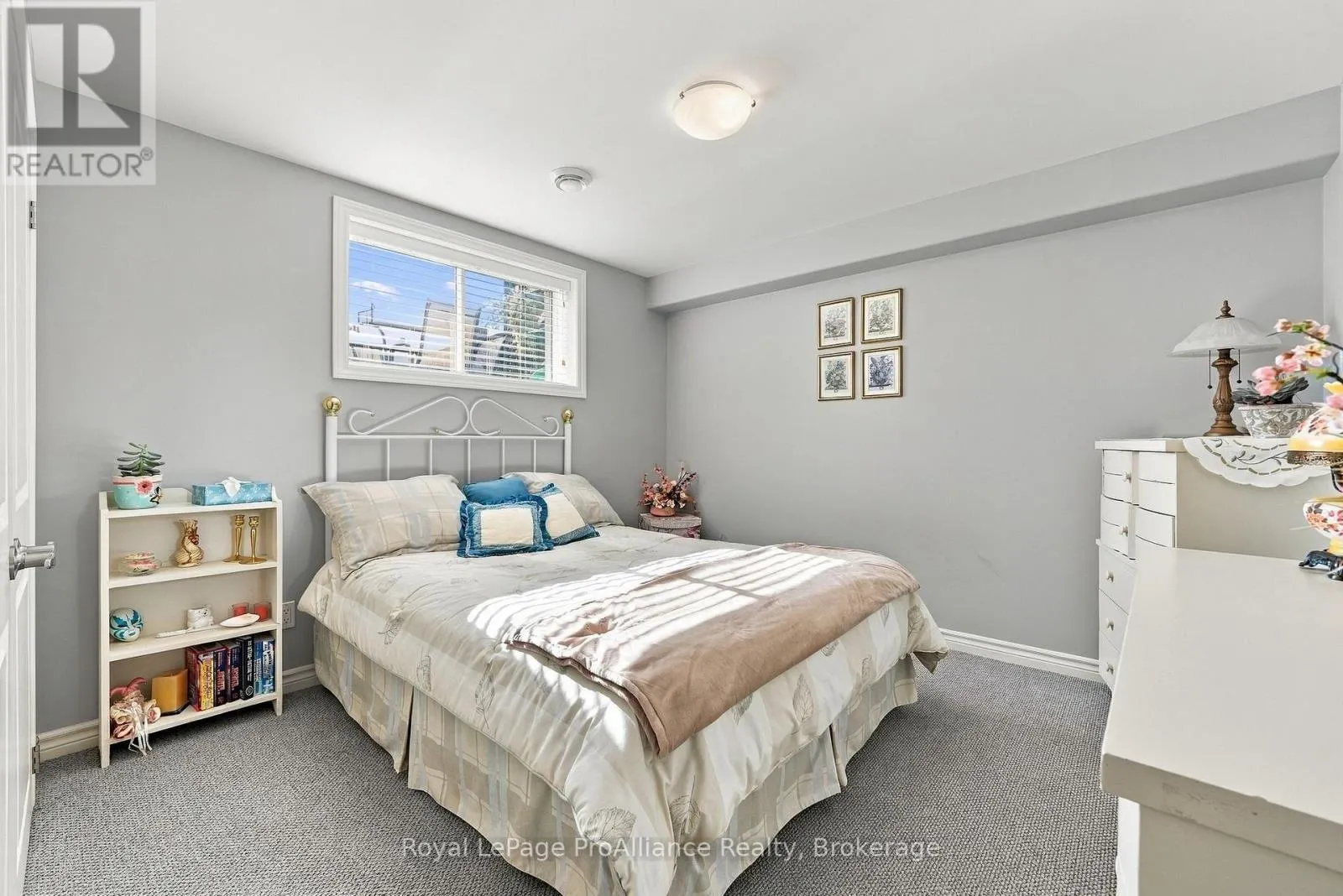31 COBBLESTONE STREET