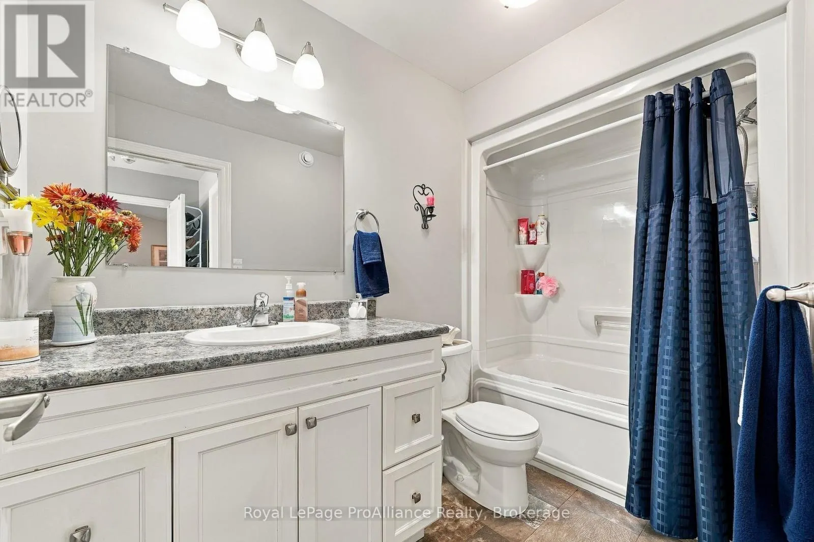 31 COBBLESTONE STREET