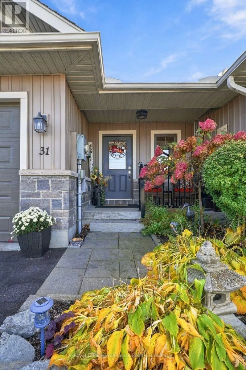 31 COBBLESTONE STREET