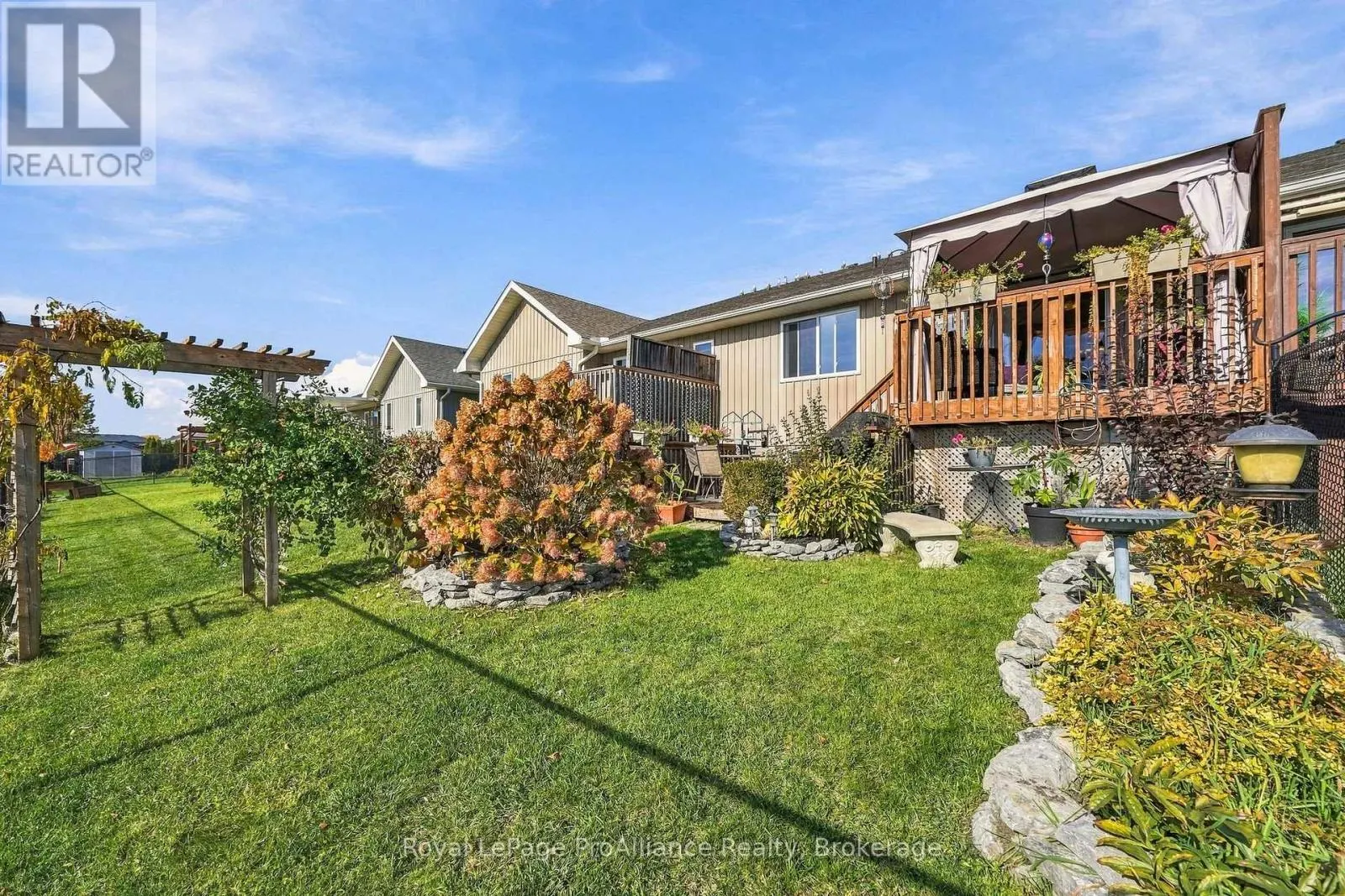 31 COBBLESTONE STREET