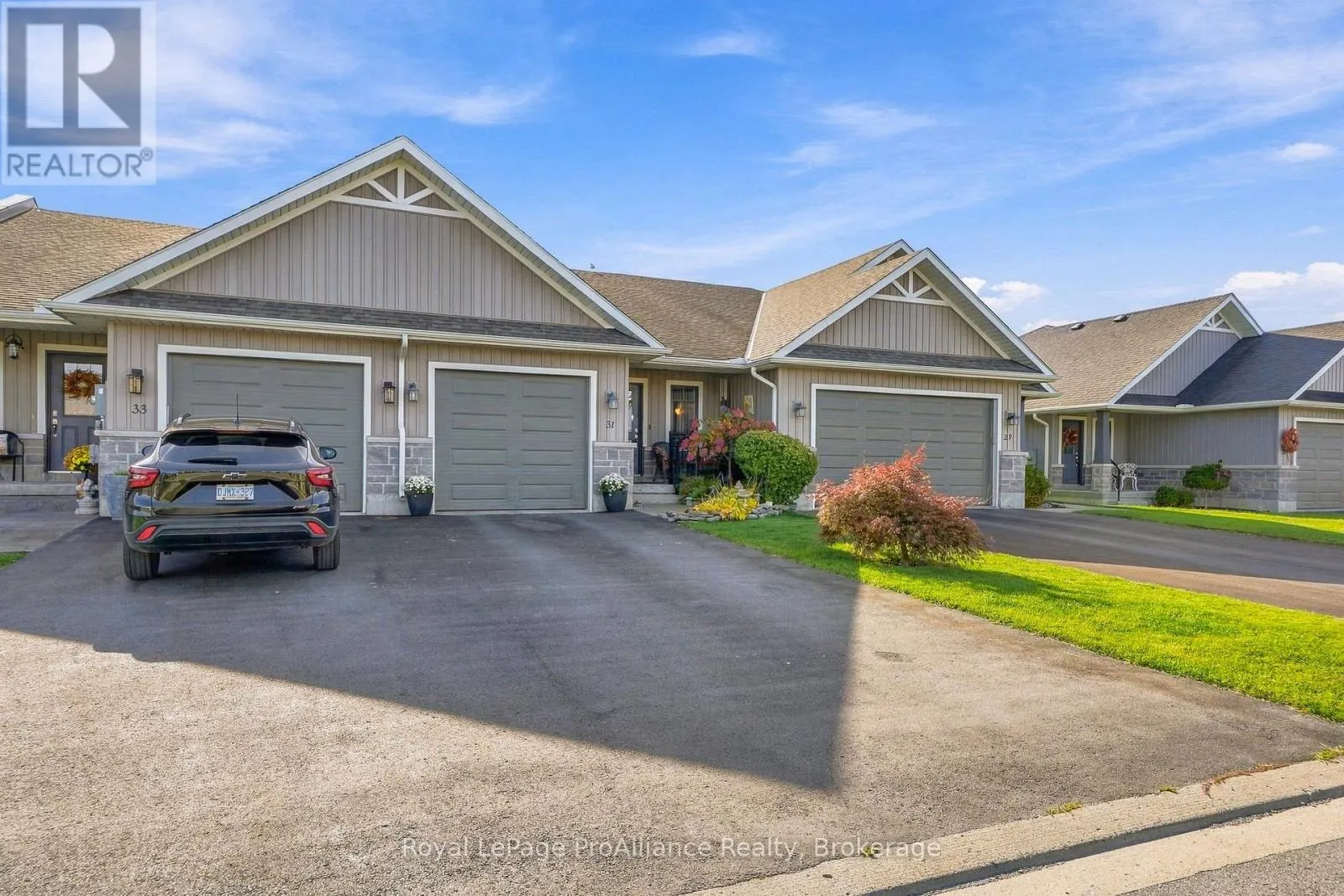 31 COBBLESTONE STREET