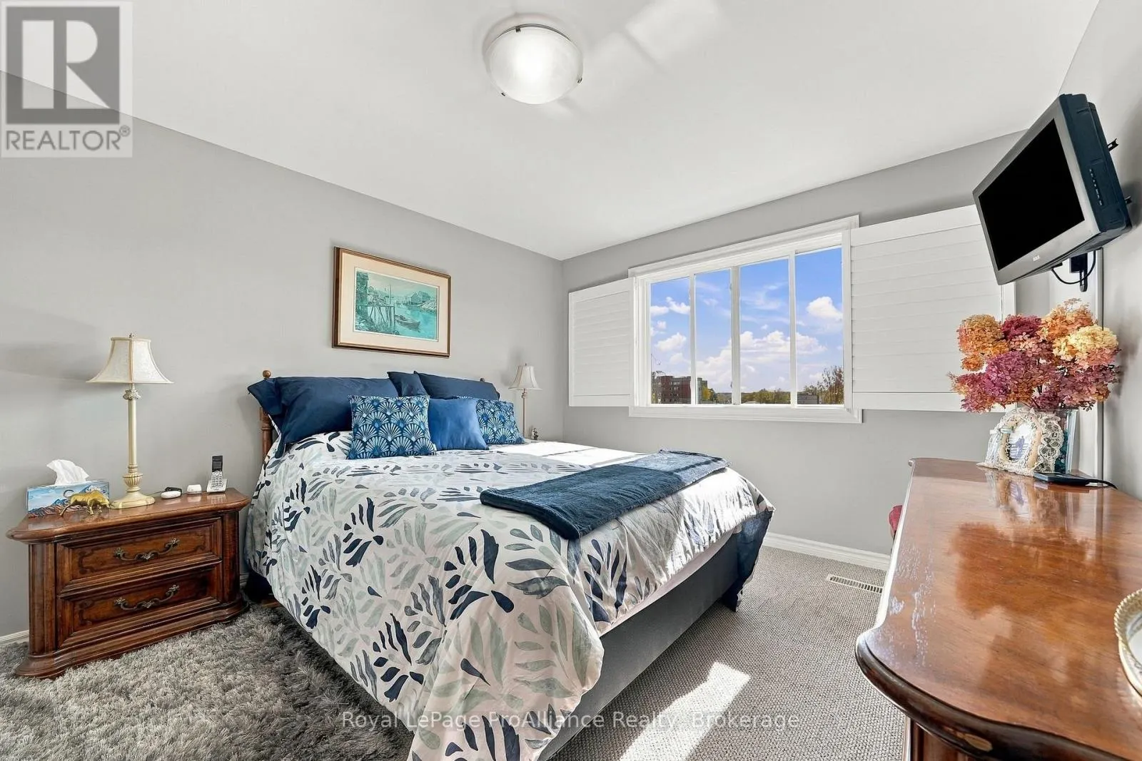 31 COBBLESTONE STREET