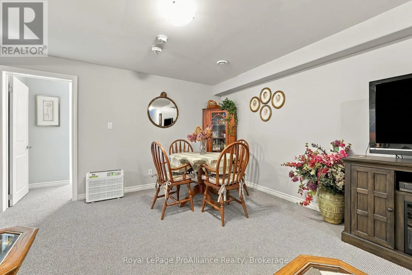 31 COBBLESTONE STREET